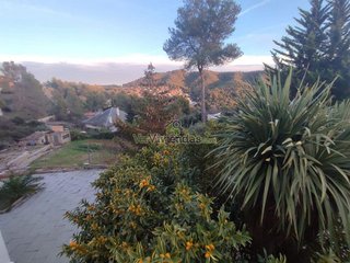 Chalet en venta en Vallirana