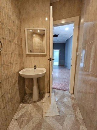 Local comercial en alquiler en Ciutat de les Arts i les Ciències en Valencia