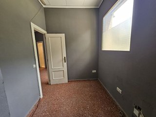 Local comercial en alquiler en Ciutat de les Arts i les Ciències en Valencia