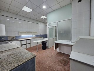 Local comercial en alquiler en Ciutat de les Arts i les Ciències en Valencia