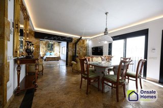 Piso en venta en Puerto Banús en Marbella