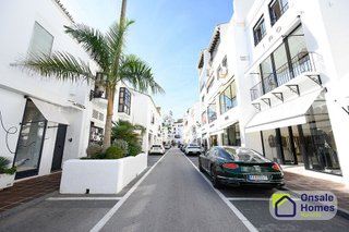 Piso en venta en Puerto Banús en Marbella