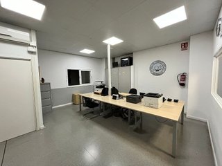 Nave industrial en alquiler en Zona Industrial en Prat de Llobregat, El