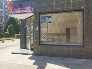 Local comercial en alquiler en Pumarín en Gijón