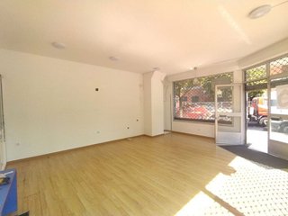 Local comercial en alquiler en Pumarín en Gijón