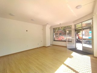 Local comercial en alquiler en Pumarín en Gijón