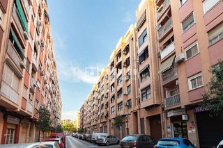 Piso en venta en El Grau en Valencia
