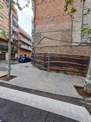 Solar en venta en La Florida en Hospitalet de Llobregat, L´