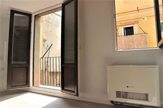 Piso en venta en El Raval en Barcelona