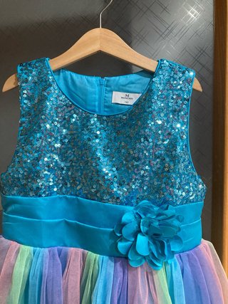 Vestido fiesta niña lentejuelas y tul arcoíris