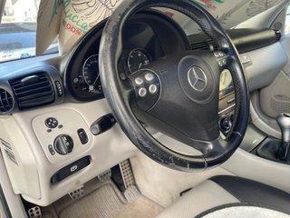 Coche Mercedes-Benz Clase C 2006
