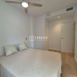 Piso en alquiler en Los Remedios en Sevilla