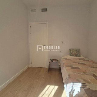Piso en alquiler en Los Remedios en Sevilla