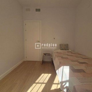 Piso en alquiler en Los Remedios en Sevilla