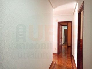 Piso en alquiler en Zona Teatro Campoamor en Oviedo