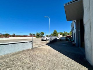 Nave industrial en venta en Castellví de Rosanes