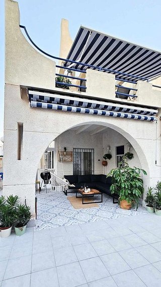 Casa pareada en alquiler en La Siesta - El Salado - Torreta en Torrevieja
