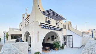 Casa pareada en alquiler en La Siesta - El Salado - Torreta en Torrevieja