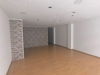 Local comercial en alquiler en Ctra. Santpedor - Bases de Manresa en Manresa