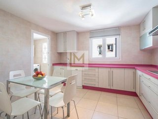Piso en venta en Nueva Andalucía centro en Marbella