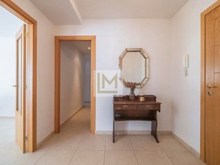 Piso en venta en Nueva Andalucía centro en Marbella
