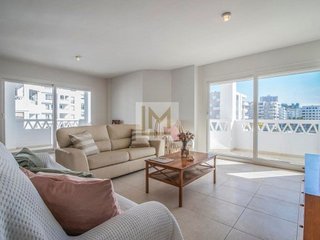 Piso en venta en Nueva Andalucía centro en Marbella