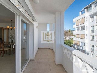 Piso en venta en Nueva Andalucía centro en Marbella