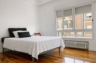 Piso en alquiler en Castillejos en Madrid