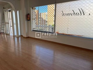 Local comercial en venta en Parque de la Paloma en Benalmádena