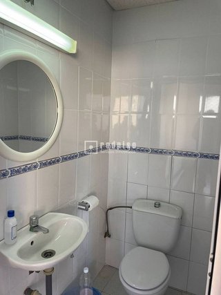 Local comercial en venta en Parque de la Paloma en Benalmádena