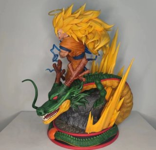 Figura en 3D, Goku Super Saiyan 3 con Shenlong