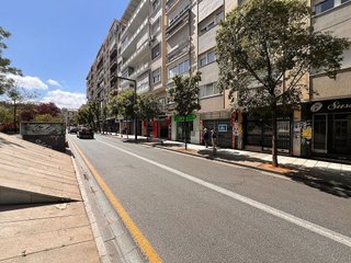 Local comercial en alquiler en Centro - Sagrario en Granada