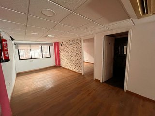 Local comercial en alquiler en Centro - Sagrario en Granada