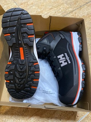 Botas Seguridad Helly Hansen T.42. Nuevo