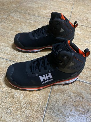 Botas Seguridad Helly Hansen T.42. Nuevo