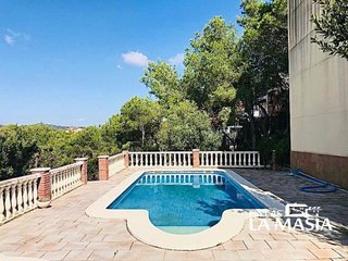 Chalet en venta en Canyelles
