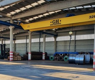 Nave industrial en alquiler en Avda. de Abril. - 9 de octubre en Sagunto