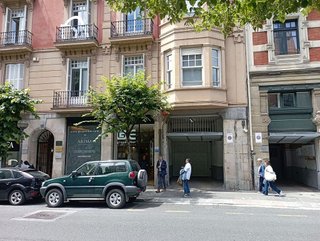 Garaje en venta en Barrio de Abando en Bilbao
