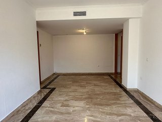 Piso en venta en Las Cancelas - Valdeolletas en Marbella