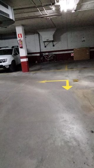 Garaje en venta en Colores - Entreparques en Sevilla