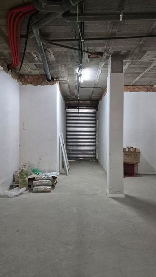 Local comercial en alquiler en Calella