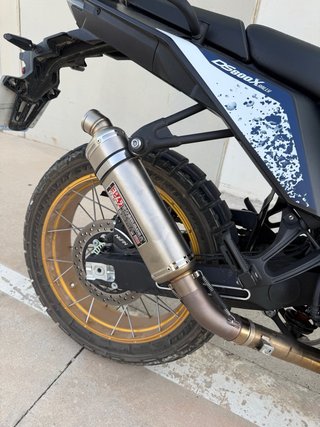 Escape Yoshimura Vogue DS800X Rally