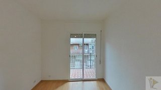 Piso en venta en Pueblo Nuevo en Madrid