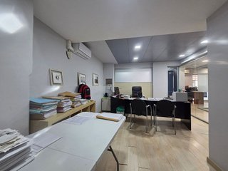 Local comercial en alquiler en El Gall en Esplugues de Llobregat