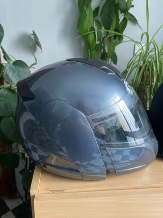 Casco de moto integral SHOEI Tiene pequeño arañazo