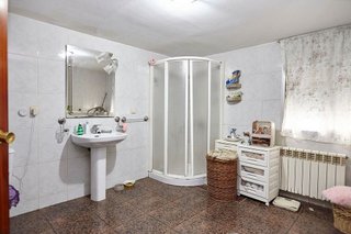 Chalet en venta en Alcaudete