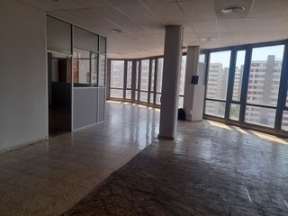Local comercial en alquiler en Centre en Hospitalet de Llobregat, L´