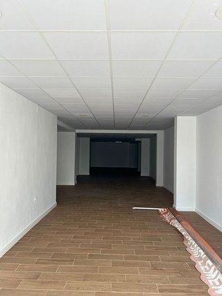 Local comercial en alquiler en Cortadura - Zona Franca  en Cádiz