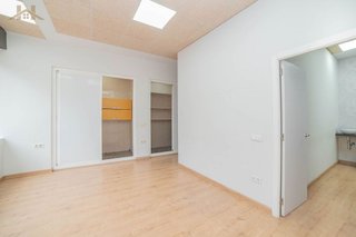 Local comercial en alquiler en El Soto - Coveta en Móstoles