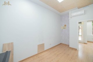 Local comercial en alquiler en El Soto - Coveta en Móstoles